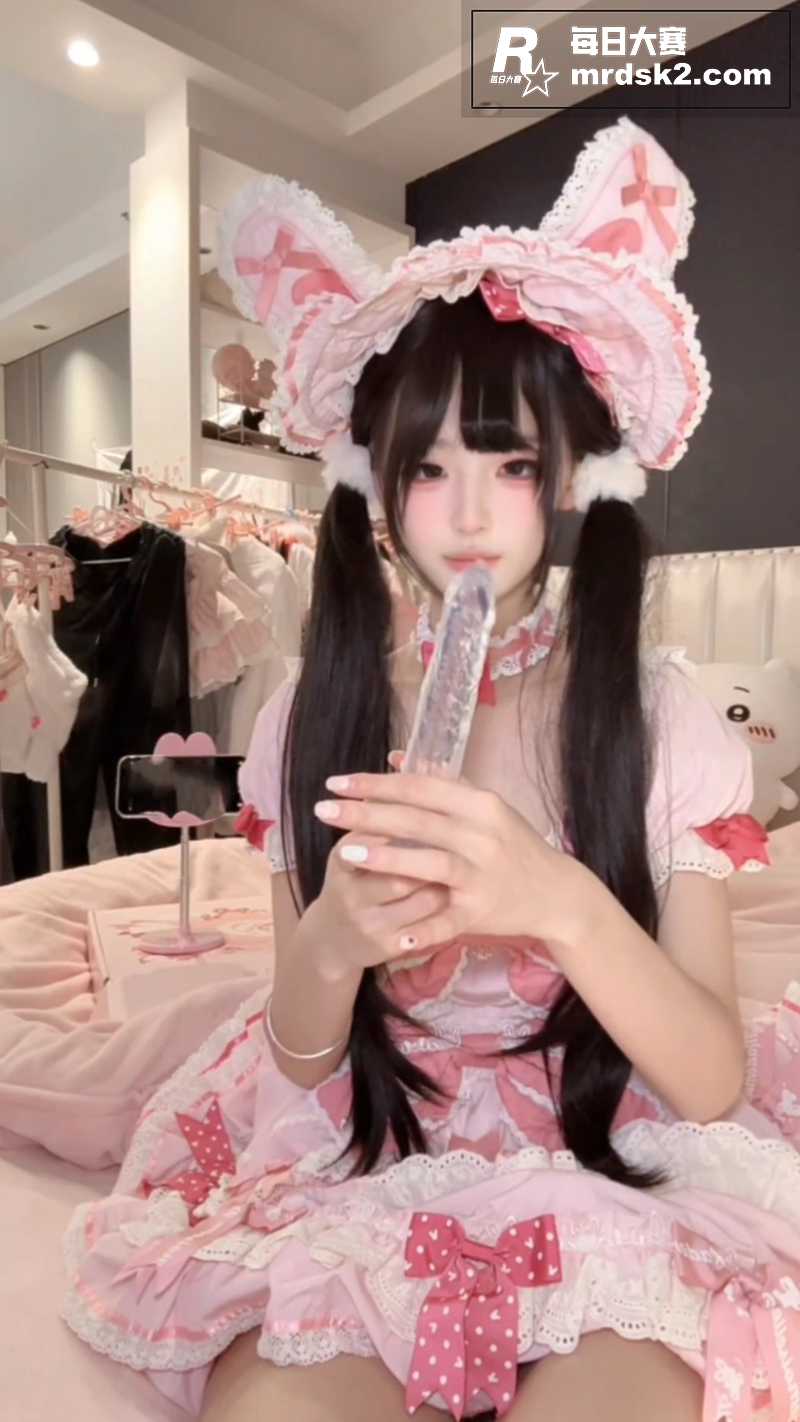 推特极品双马尾萝莉 相关图片6