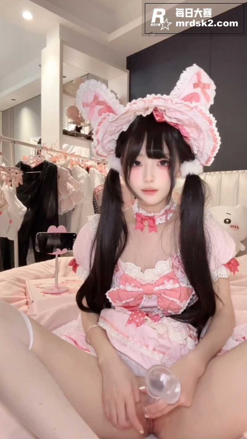 推特极品双马尾萝莉 相关图片7