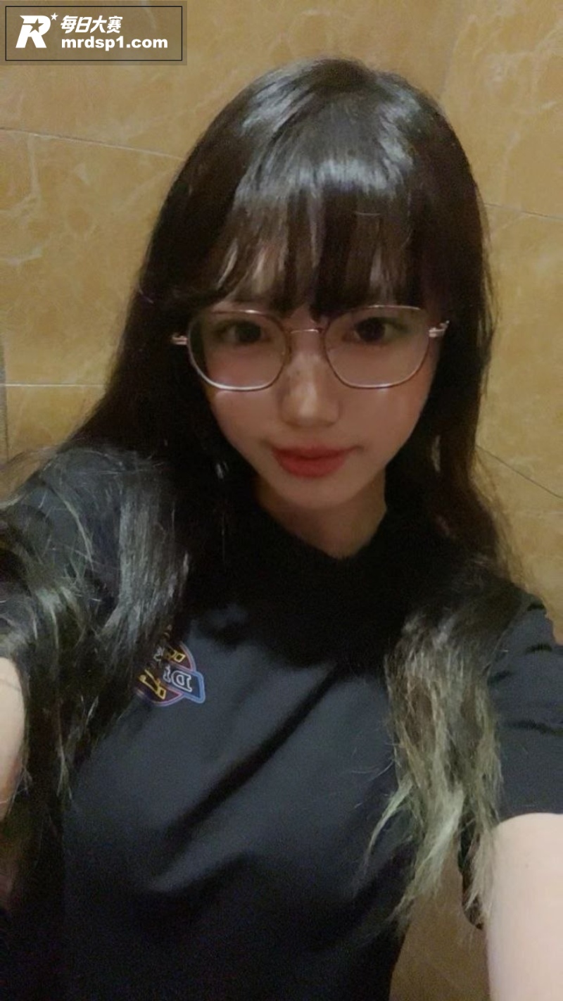 福建19岁可爱嫩妹 相关图片12
