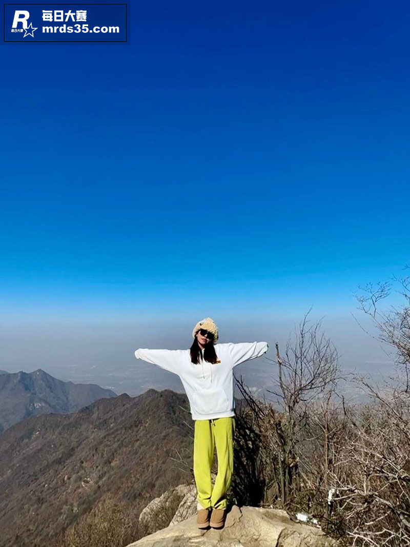 陕西27岁小母狗不雅相关图片1