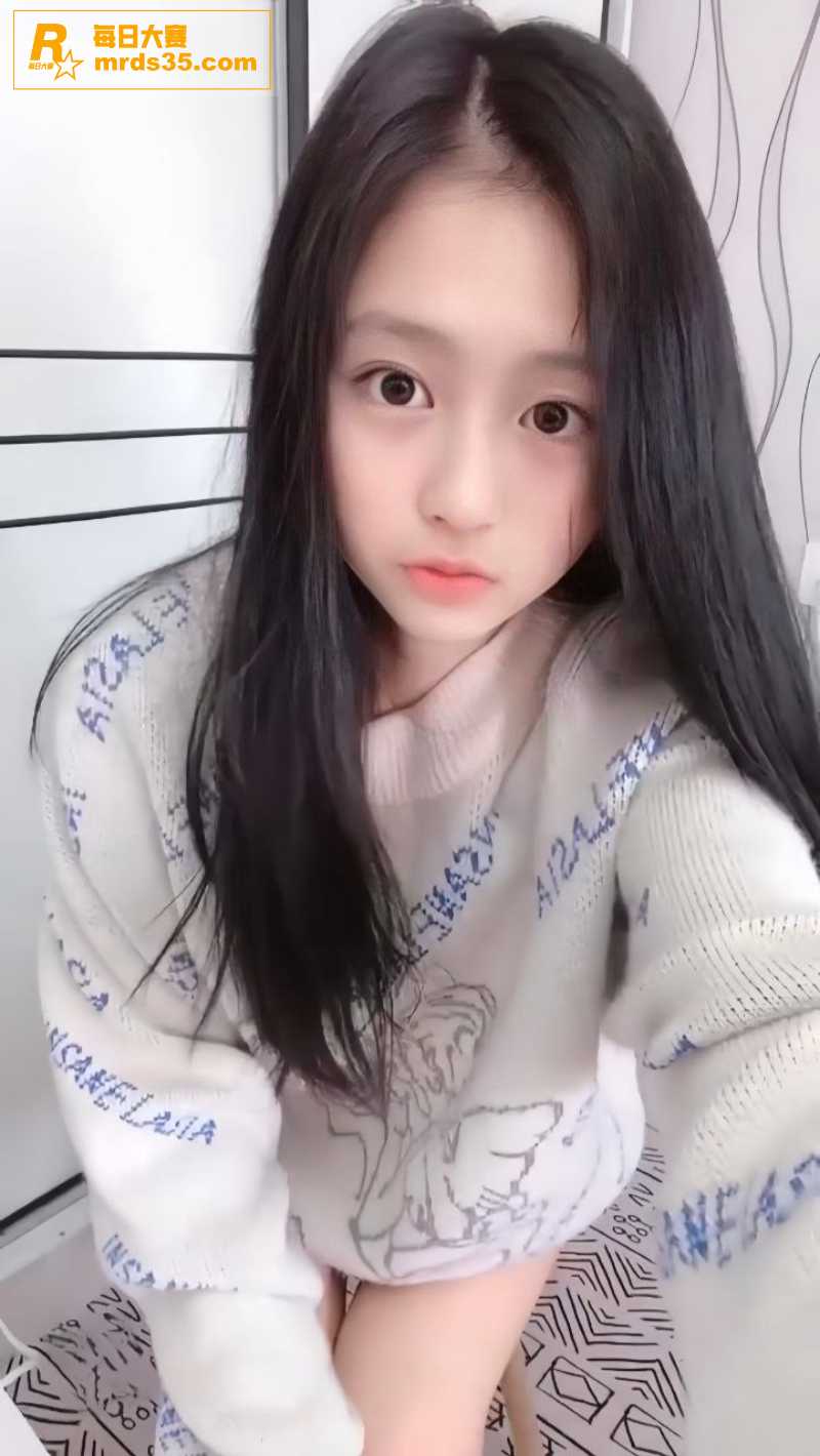 湖南高中清纯学生妹 相关图片2