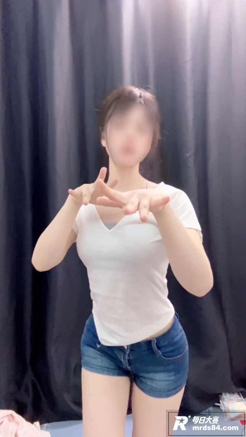 推特极品反差舞姬 小相关图片2