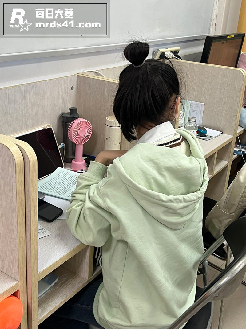 南京财经大学学生妹 相关图片14