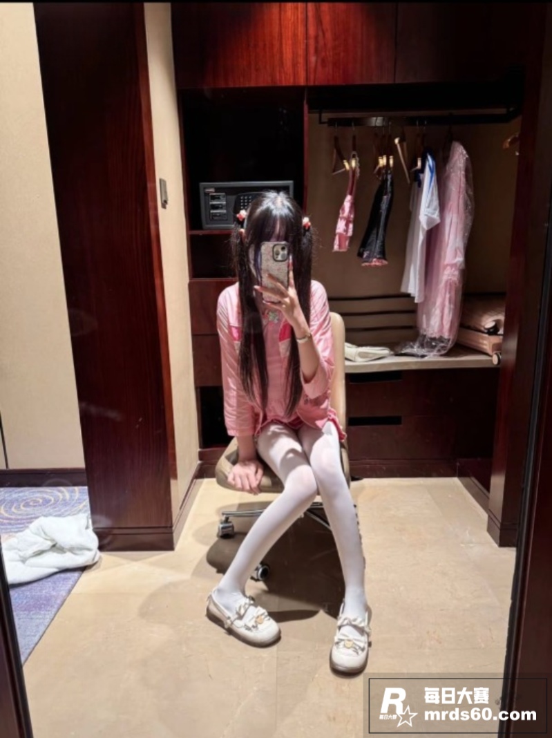 推特顶级萝莉 电击萌相关图片6