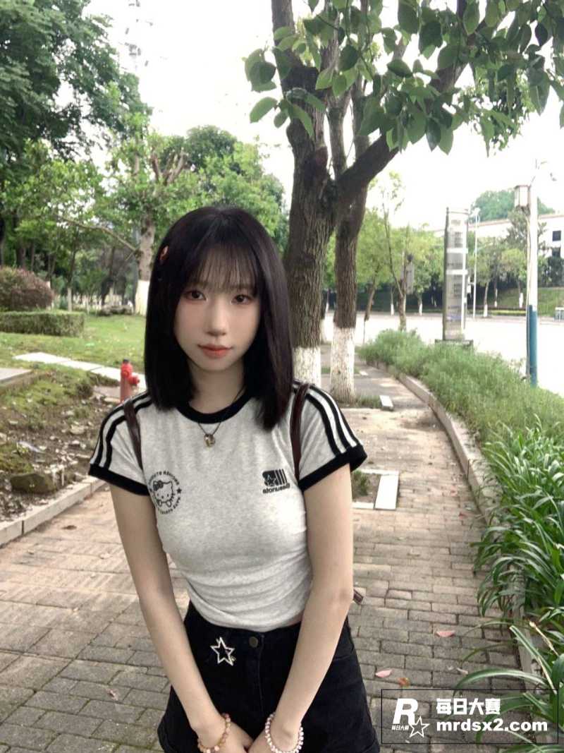 广东顶级反差婊 陈芷相关图片2