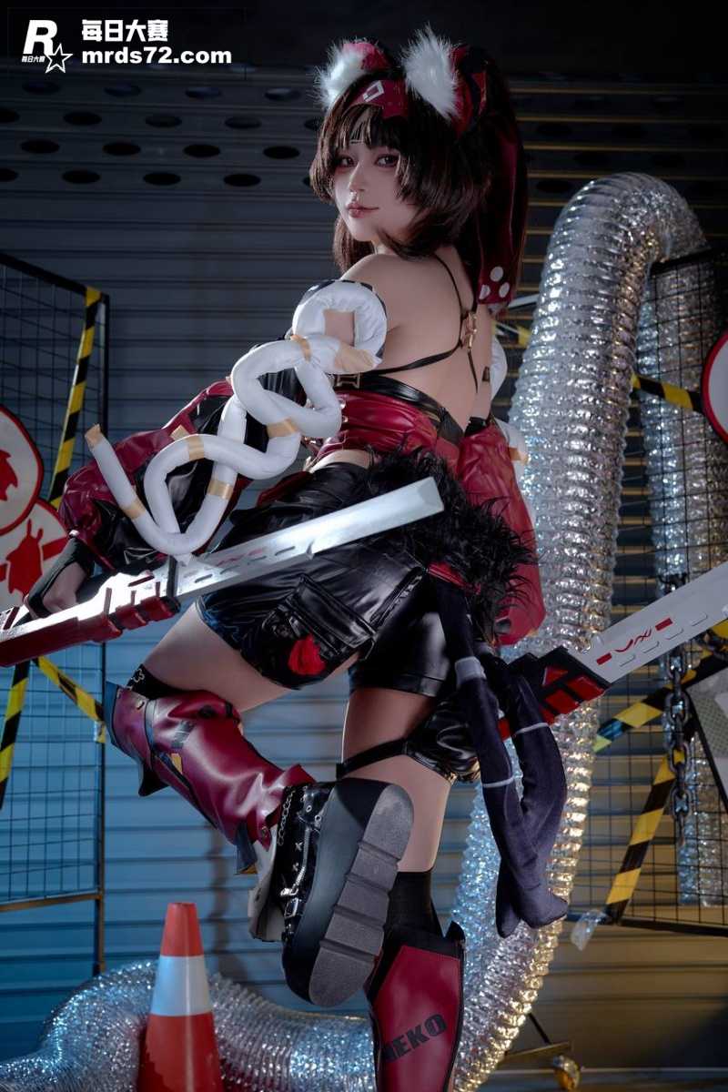 极品巨乳福利姬 Zi相关图片1