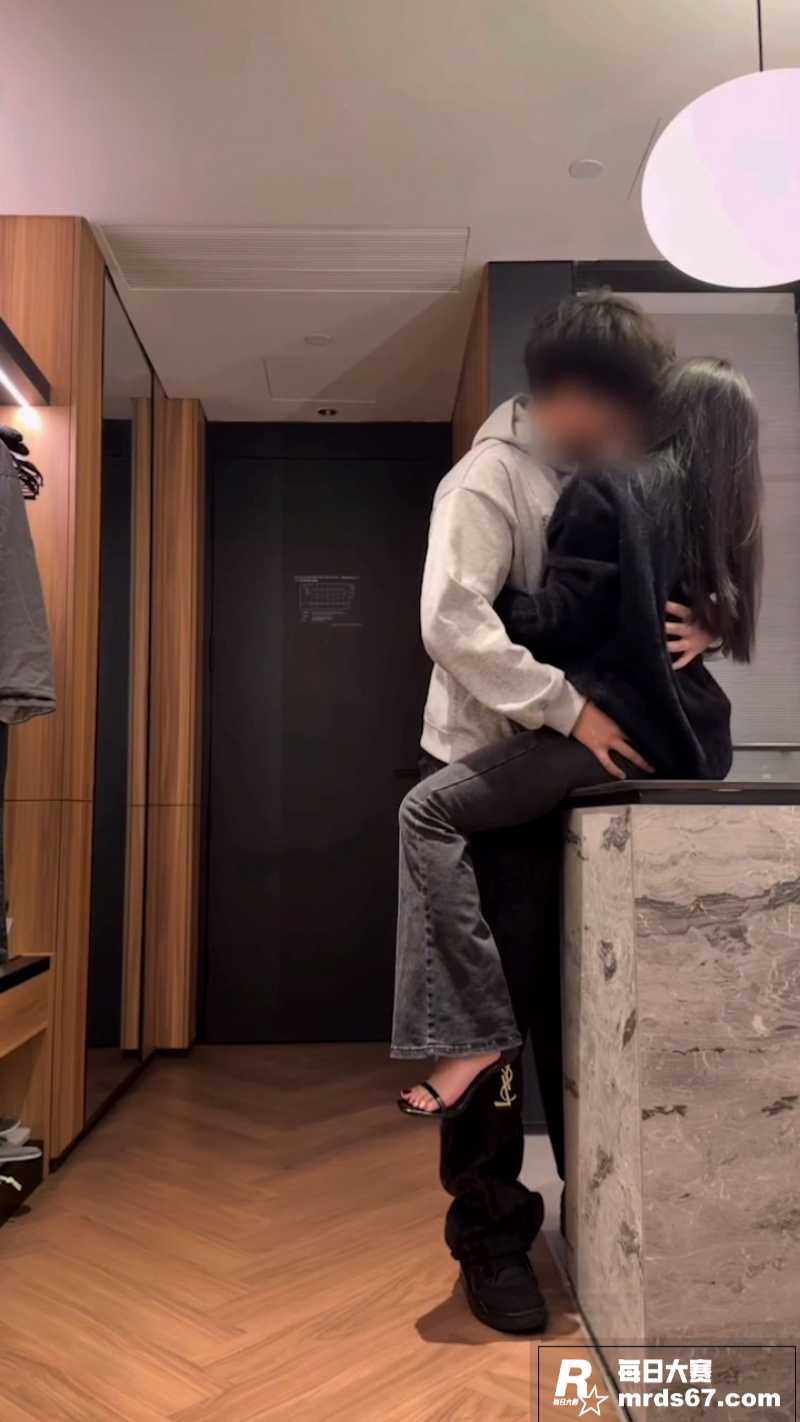 推特反差淫妻 饭饭吖相关图片1