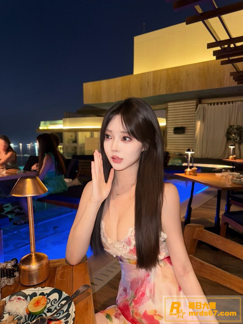 淫荡海外女留学生们日相关图片2