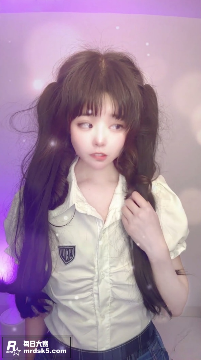 推特性感福利姬 贝璃相关图片3