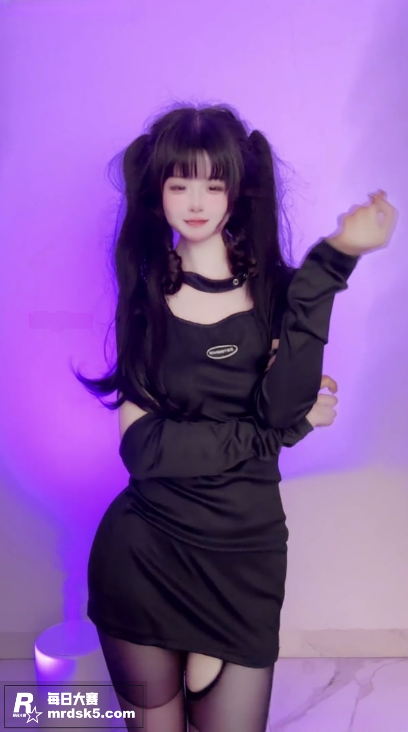 推特性感福利姬 贝璃相关图片4