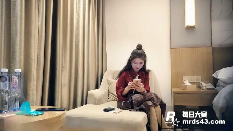 七天探花 约操高端外相关图片1