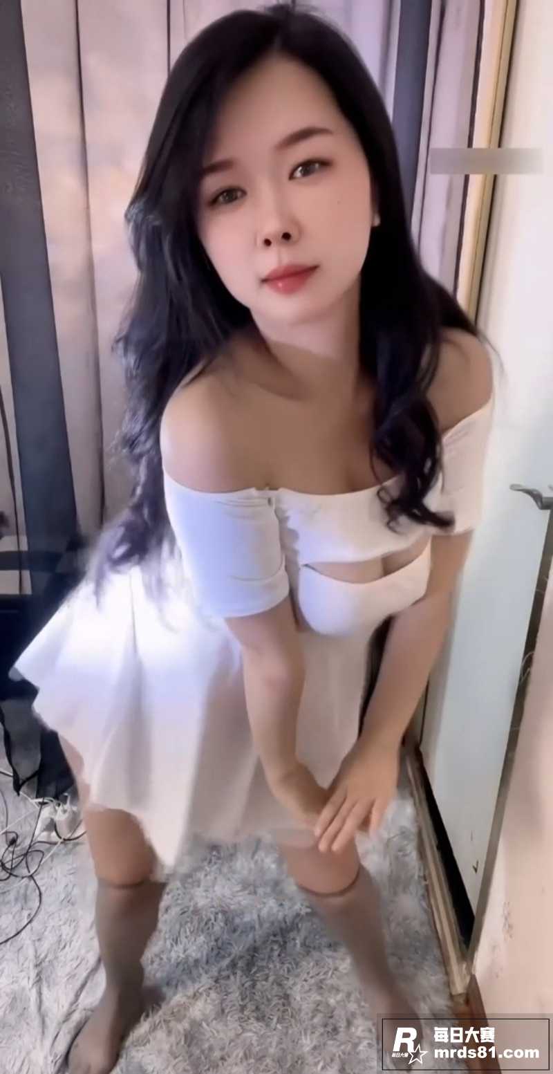 快手巨乳网红 梦梦睡相关图片1