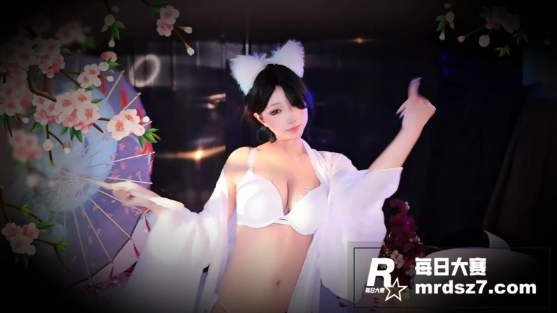 网易CC高颜值巨乳女相关图片3
