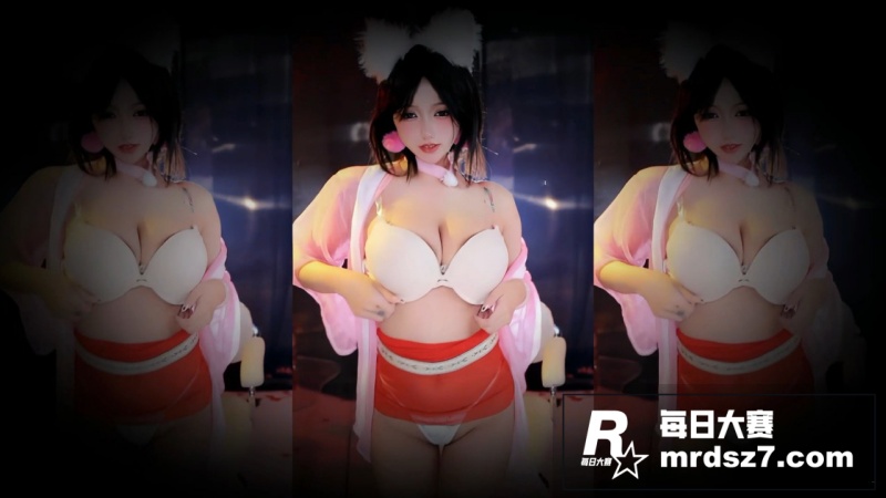网易CC高颜值巨乳女相关图片16