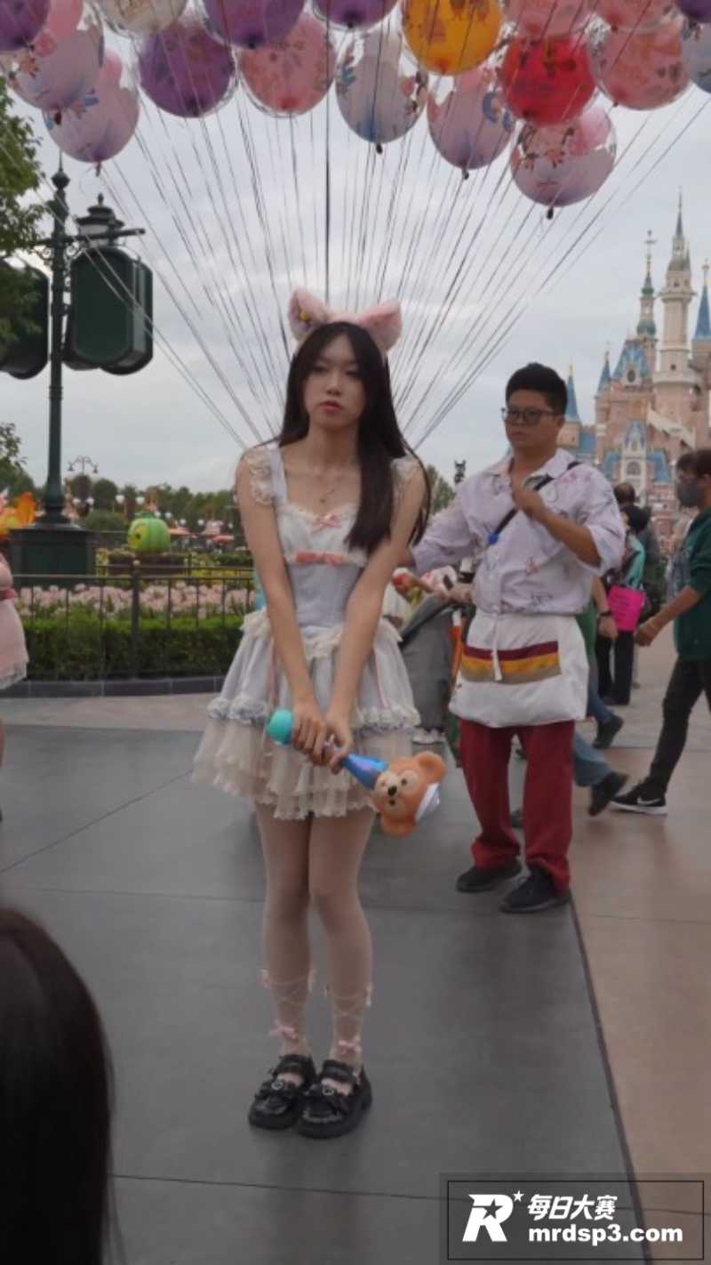 偷拍极品洛丽塔白丝美相关图片3