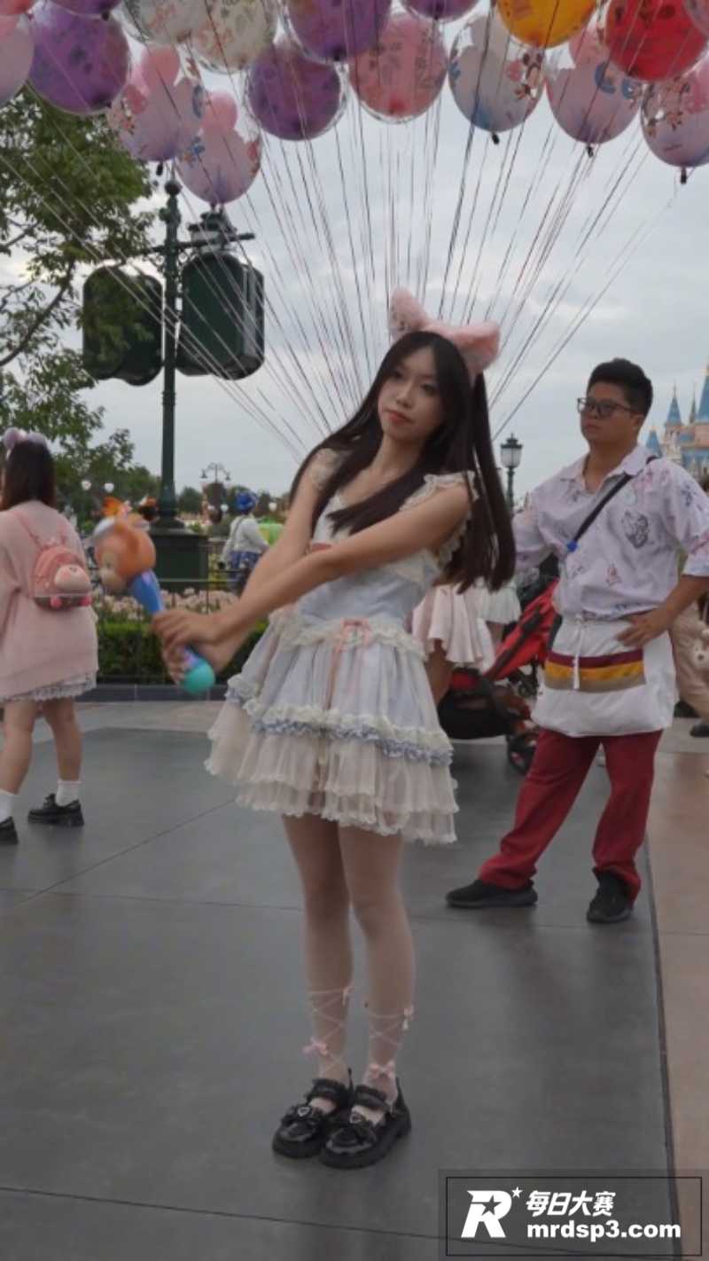偷拍极品洛丽塔白丝美相关图片4