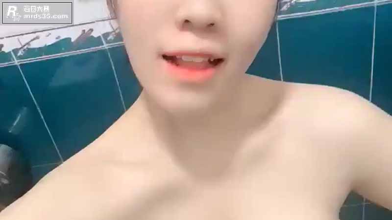 快手极品美乳学生妹 相关图片7