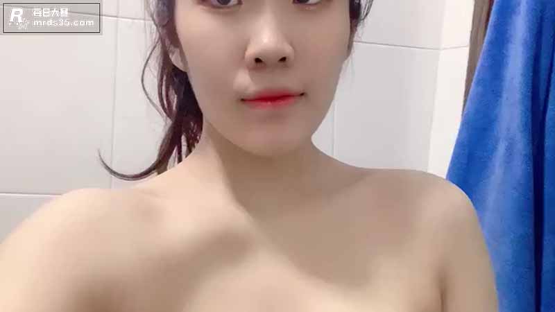 快手极品美乳学生妹 相关图片8