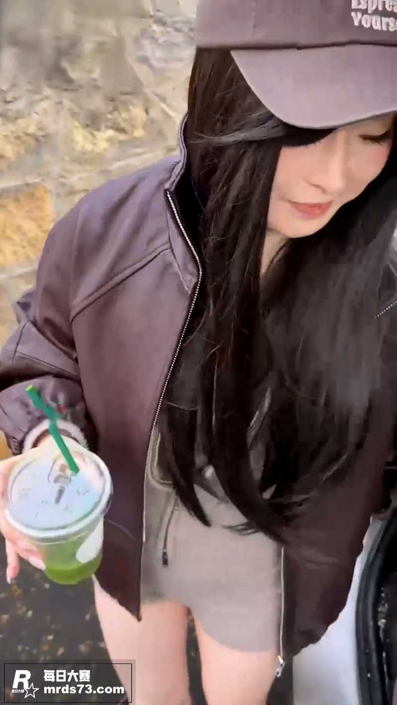 推特阿黑颜女神 噗噗相关图片1