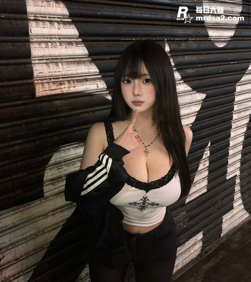 IG高颜值巨乳网红 相关图片6