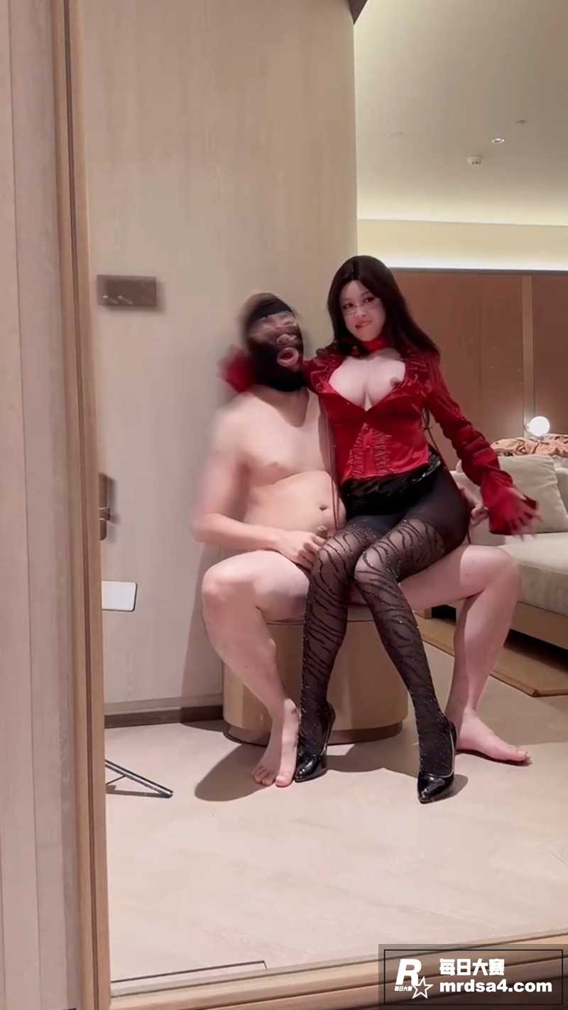 推特淫妻博主 爱健身相关图片1