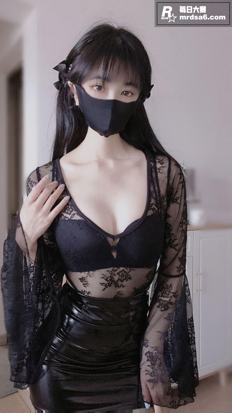 推特御姐女神 懒懒猪相关图片24