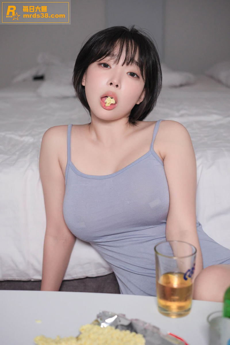 韩国微胖女神 姜仁卿相关图片9
