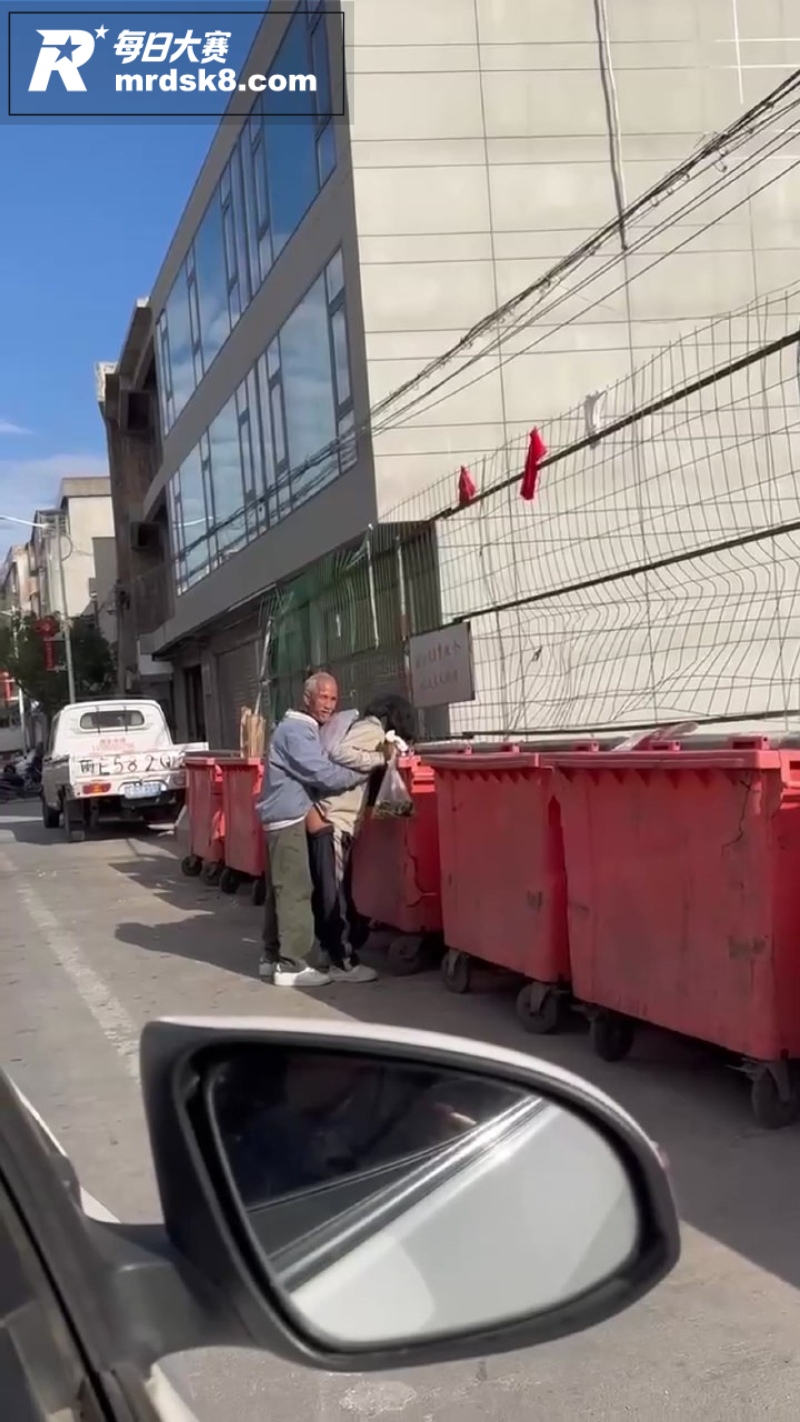 福建平潭市区路边垃圾相关图片6