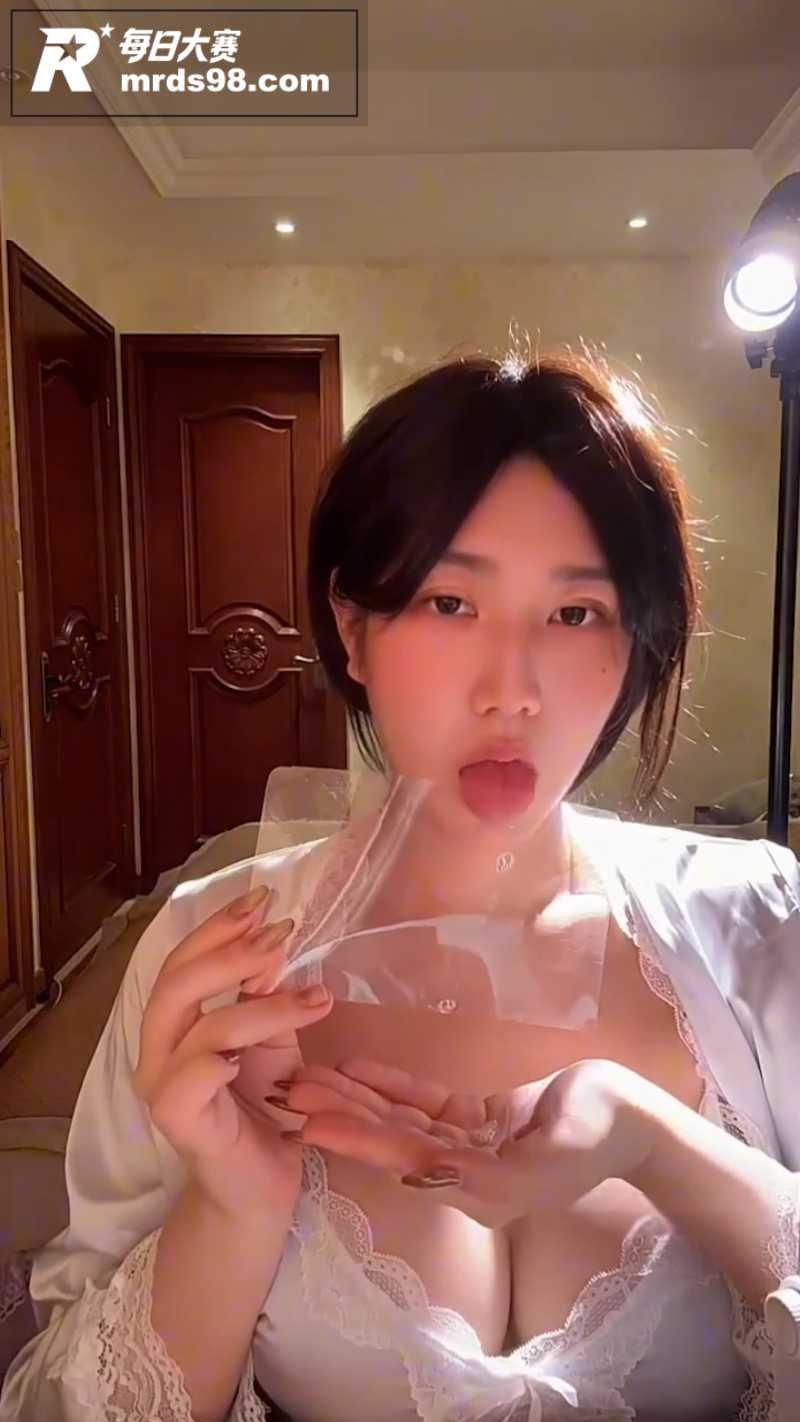 高颜值声控御姐 小羽相关图片3