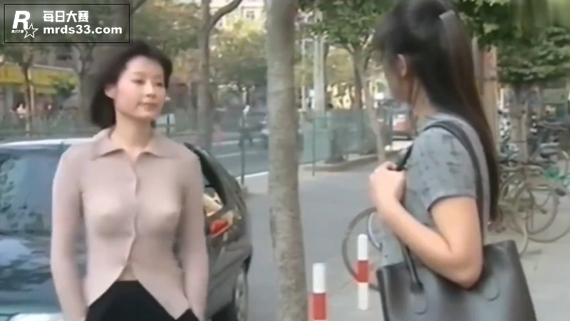女明星 袁立 早年拍相关图片7