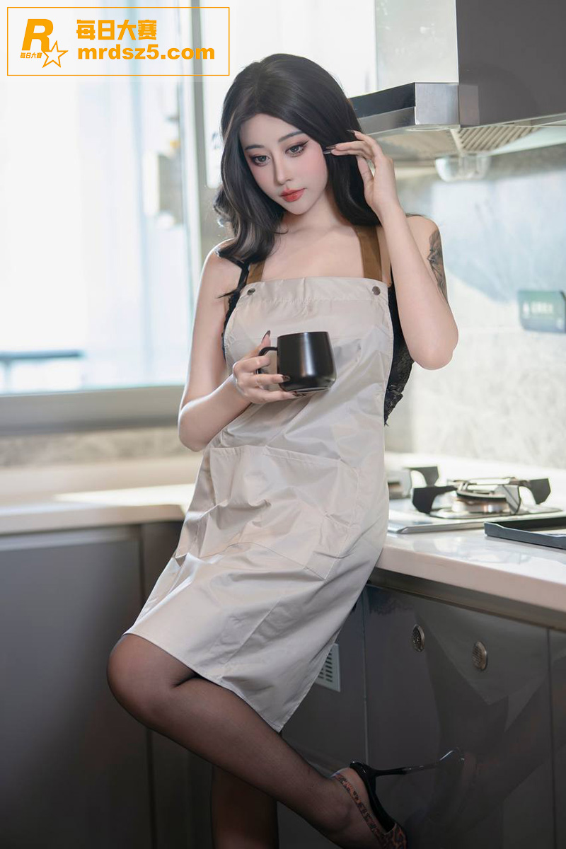 极品身材御姐网红 奈相关图片2