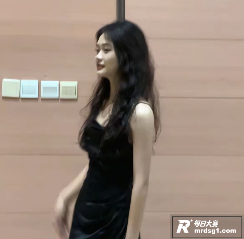 湖南长沙清纯学妹刘子相关图片1