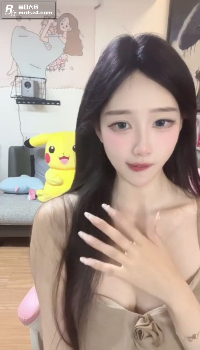 清纯学生妹居家自拍视相关图片5