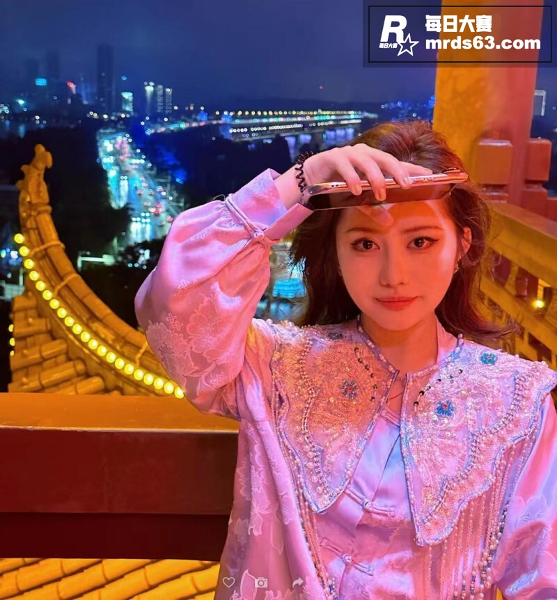 青岛艺术学院反差女神相关图片4