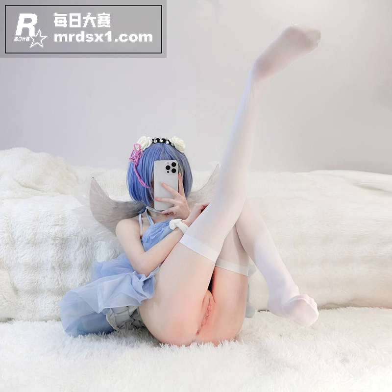 推特顶级萝莉福利姬 相关图片32