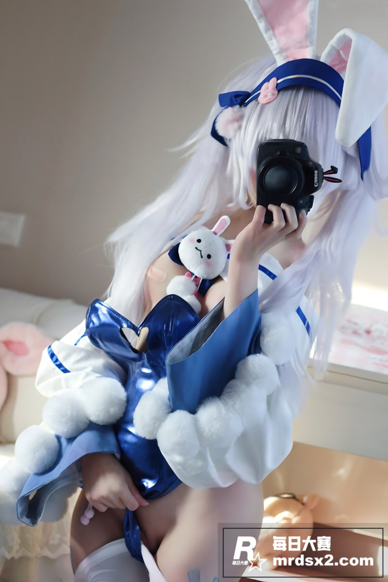 推特极品萝莉 哎我黑相关图片18