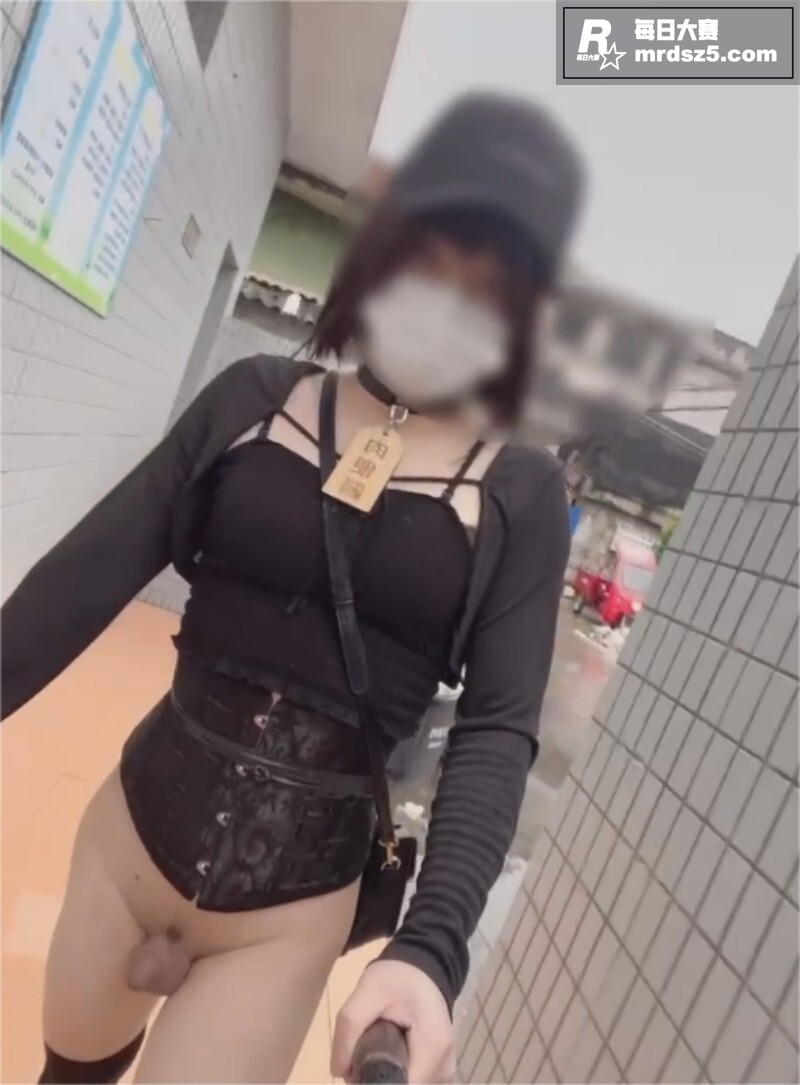 推特美艳伪娘 mik相关图片5