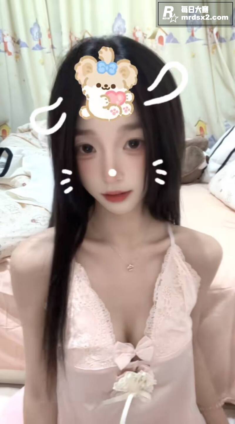 B站极品福利姬 吧唧相关图片1