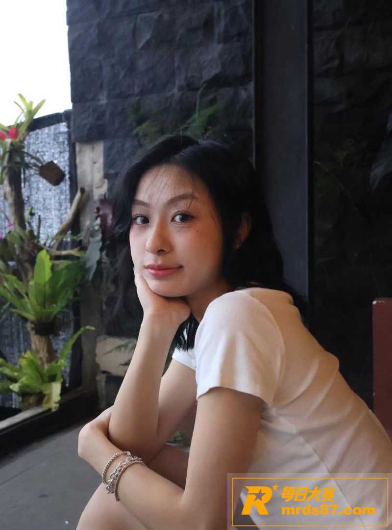 极品高颜值海外留学生相关图片7