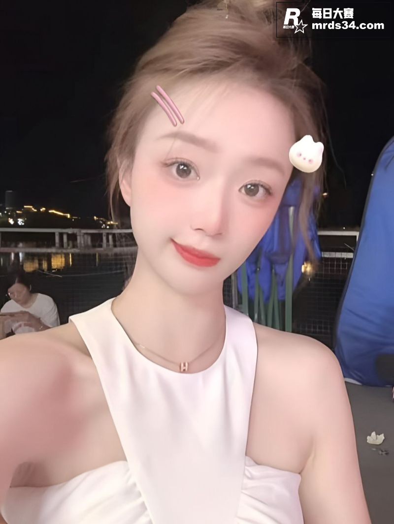 抖音20万粉丝网红 相关图片4