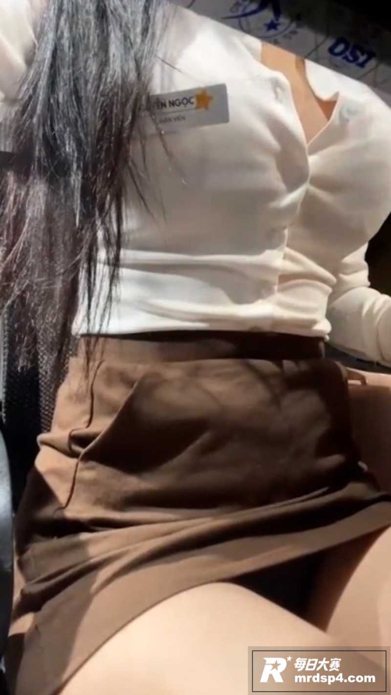 ST站巨乳性感御姐 相关图片1