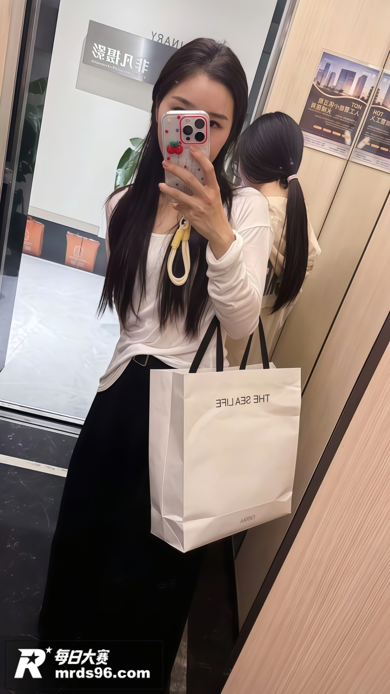 北京高颜值甜妹 刘婷相关图片1
