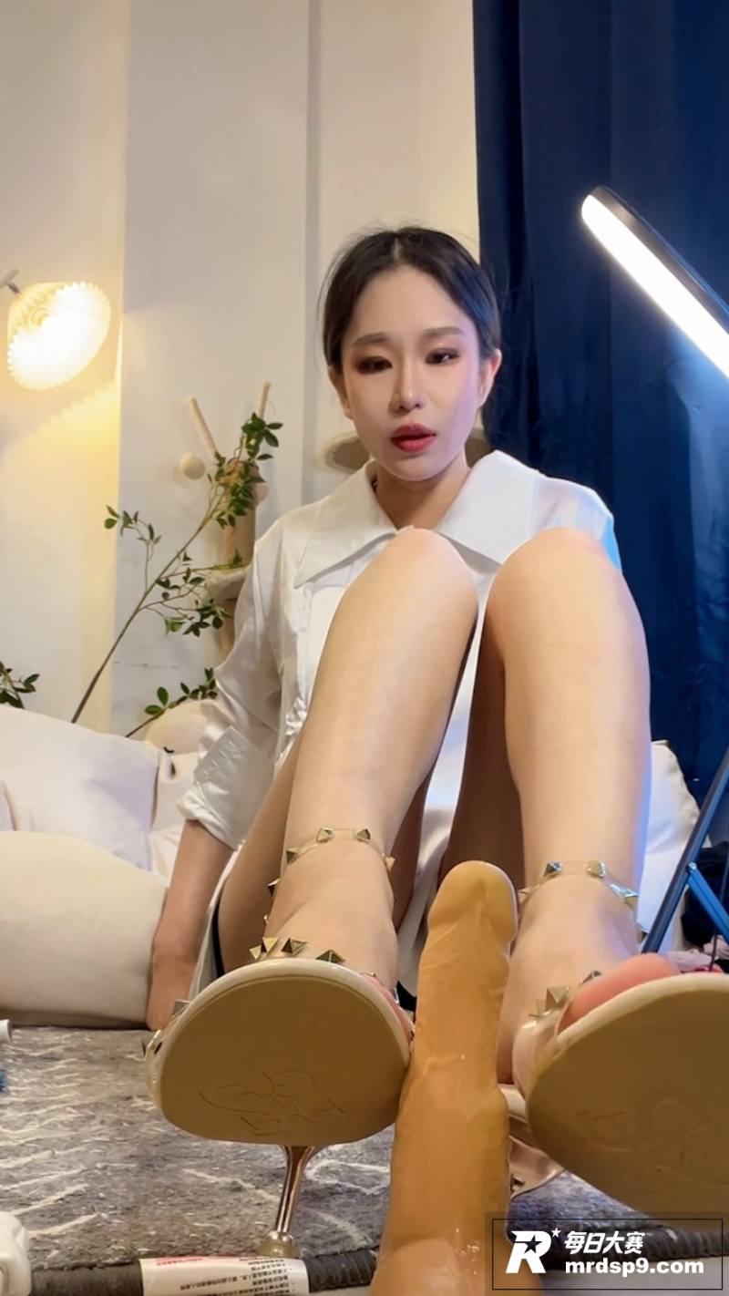 抖音高颜值反差御姐 相关图片2