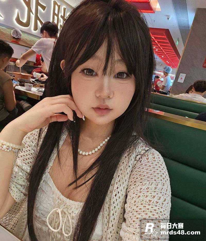 高颜值大眼萌妹 李若相关图片1