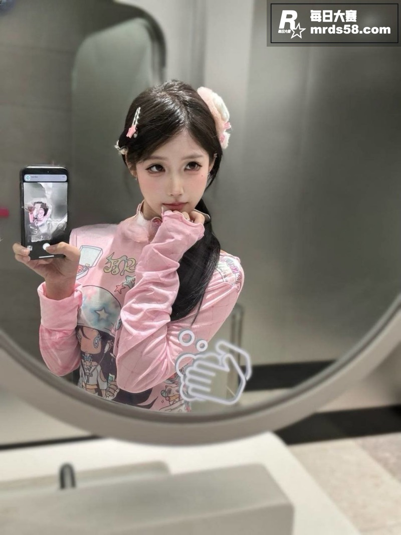 抖音反差萝莉 小屁大相关图片4