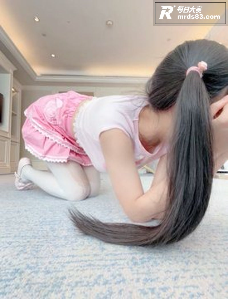 推特极品小骚萝 又又相关图片7
