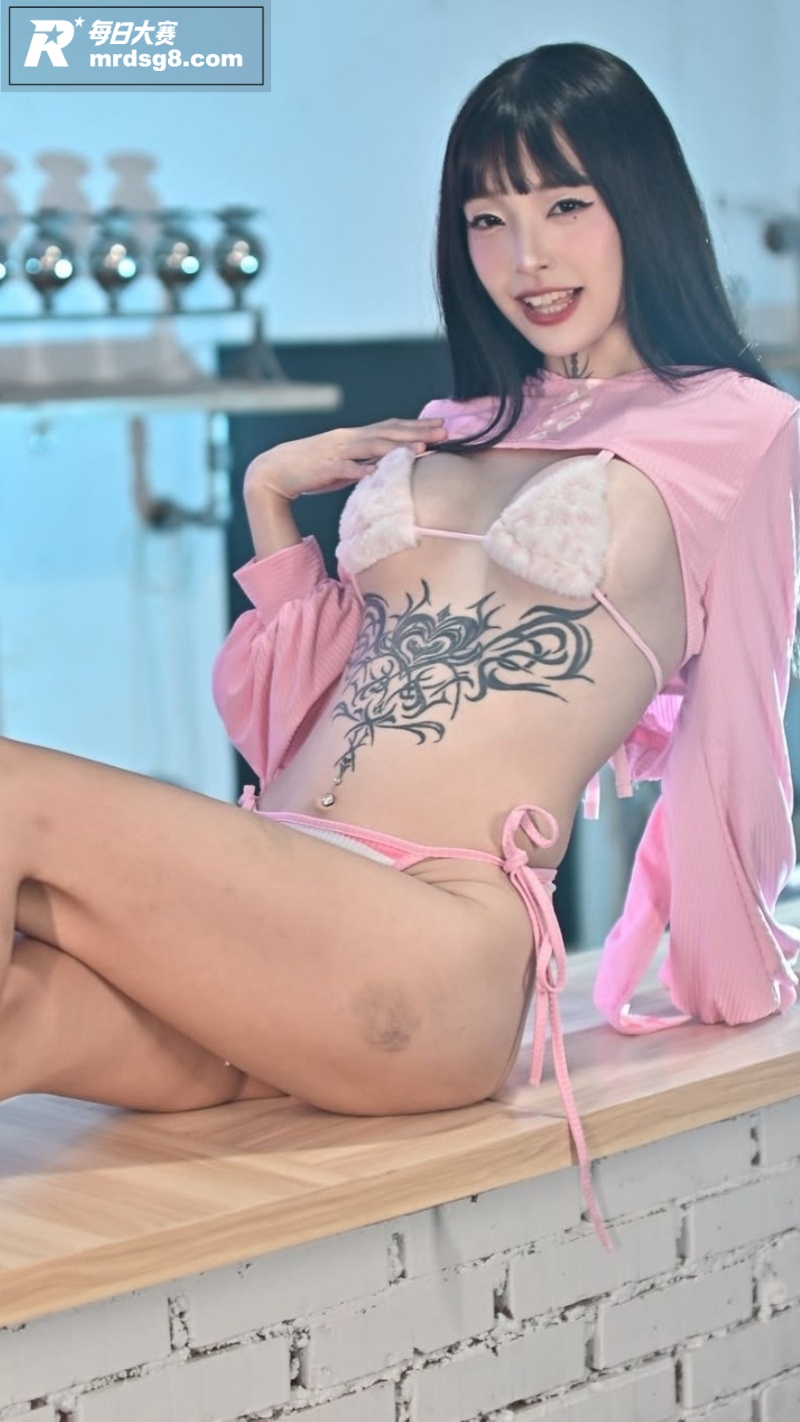 极品高颜值网红 妮塔相关图片1