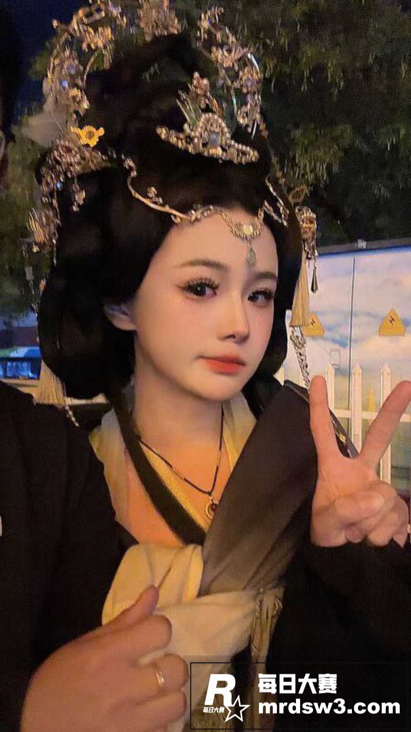 小哥面基伪娘大屌萝莉相关图片1