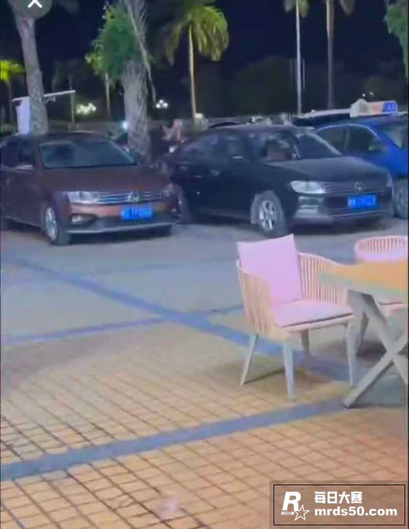 广西防城港 惊现当街相关图片3
