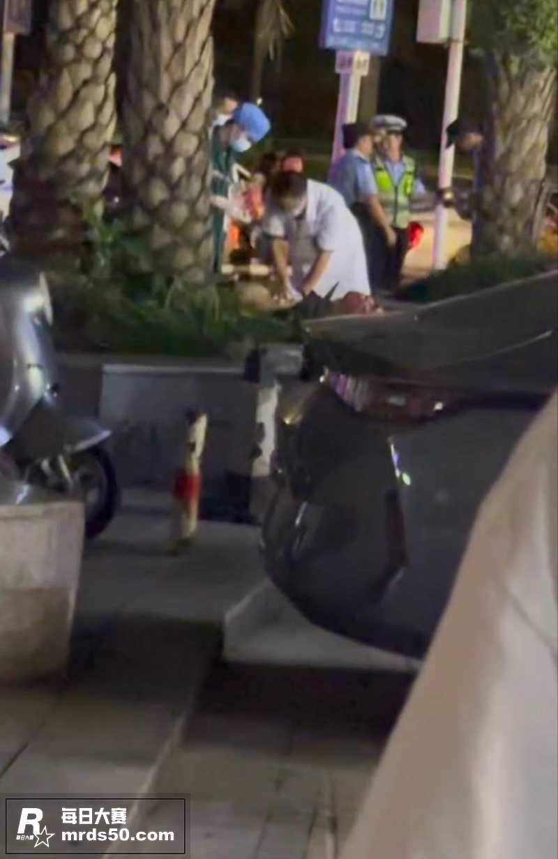 广西防城港 惊现当街相关图片4